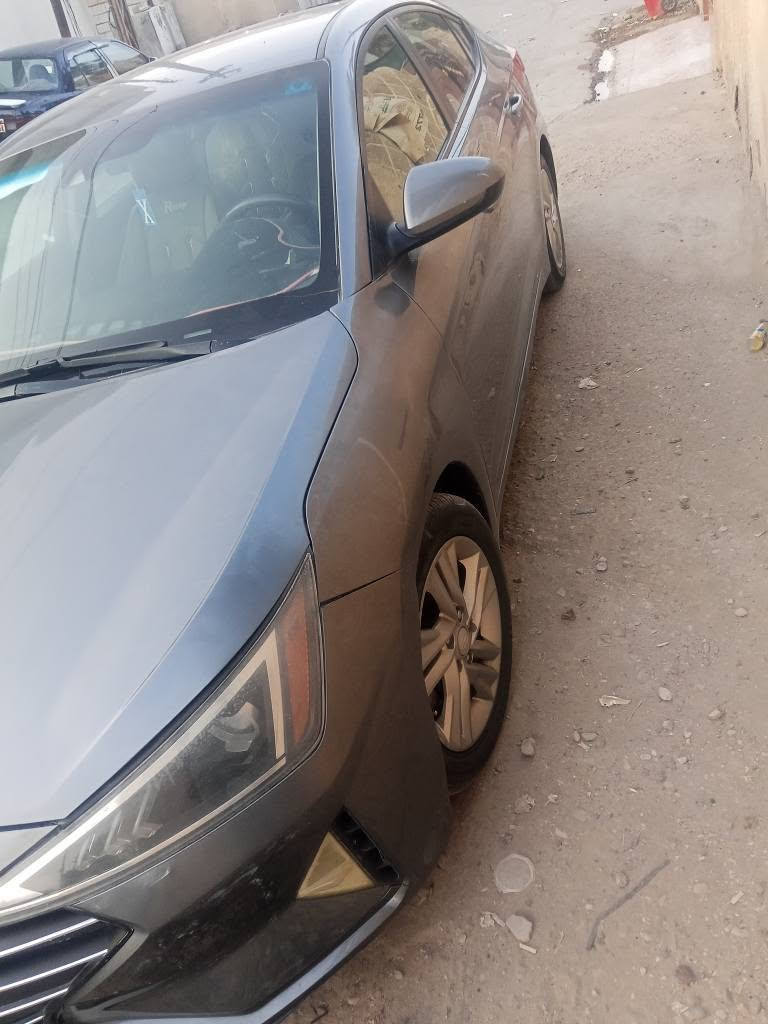 للبيع الانتر موديل 2019 وآرد أمريكا حادث بسيط جاهزة حديدية فول عنوان بغداد الراشديه هت*********** بغداد, العراق

نص مكتوب في الصور:
- BidFax.info