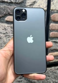 ايفون 11 برو ماكس • ٢٥٦ جيجا • بطارية ٨٧٪