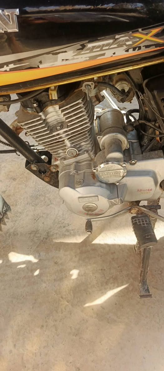 درجه موديل 22 بعدهي نضيفه بيه تبخير شويه  بس مكاني سامراء جبيريه ثالثه  سعره 500 وبيه مجال حك. اجيه اتصل ***********
