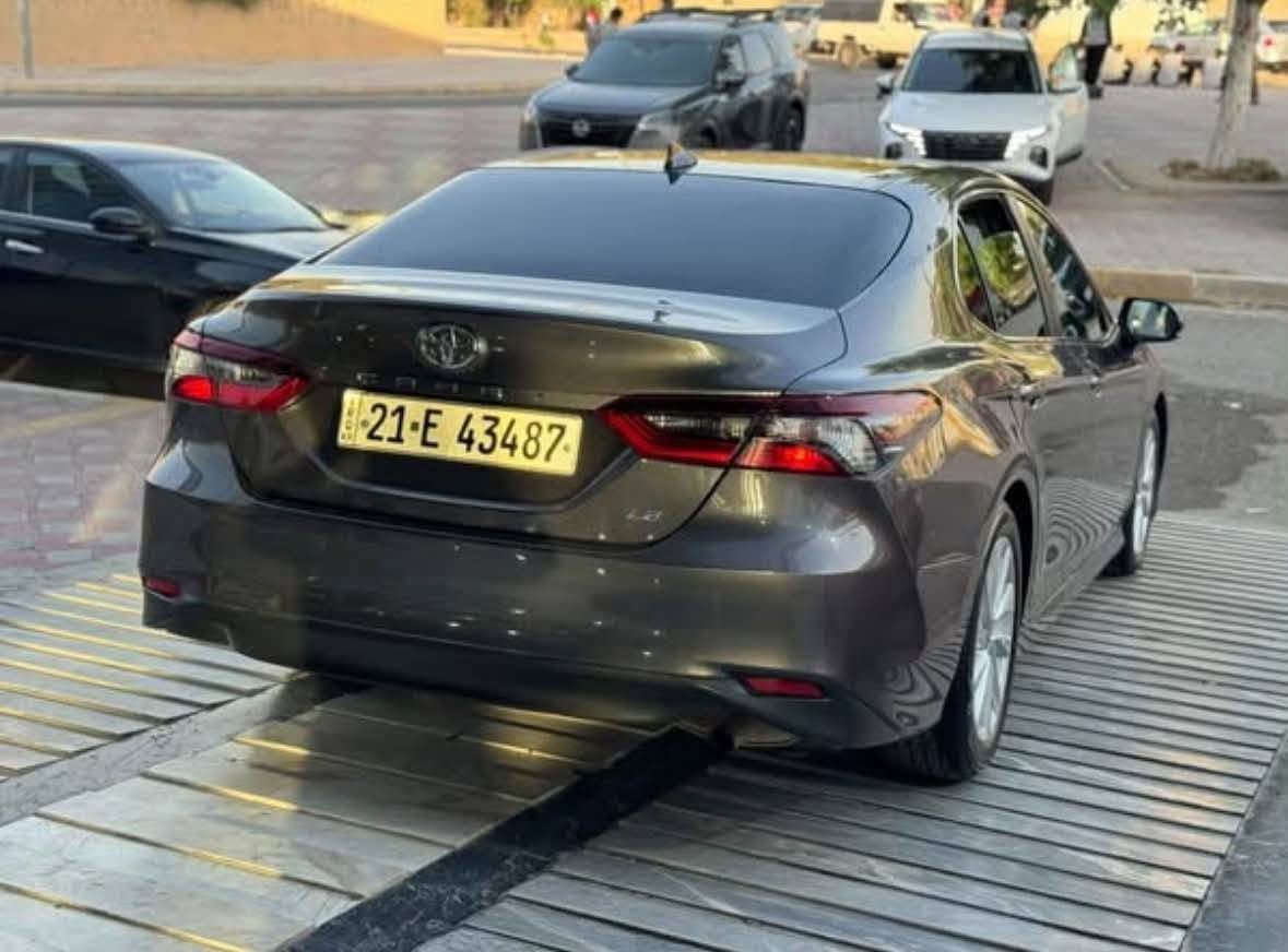 كامري LE • ٢.٥ لتر • بدون ايرباك