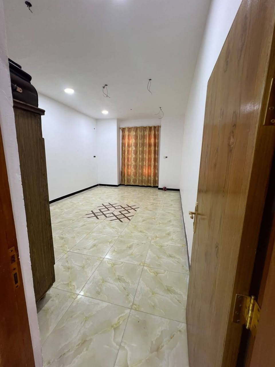 أسعد ألله أوقاتكم بكل خير 🏢
توفر دار سكن لبيع طابقين🔹
ألمساحه 200متر⚡
دار ركن على شارعين تبليط

العنوان : أبي الخصيب طريق الوسطي سبيليات قرب مدرسة صفره

علمن بناء شخصي 
جميع الخدمات متوفره
مدارس قريبه عليك + ماء + كهرباء + تبليط
محتويات البيت
حديقه
كراج 
دوانيه 
صالتين
مطبخ
غرف منام عدد4
صحيات
نوع العقار : طابو ملك صرف زراعي
نموذج 25
سعر 140وبي مجال
اللاستفسار***********
