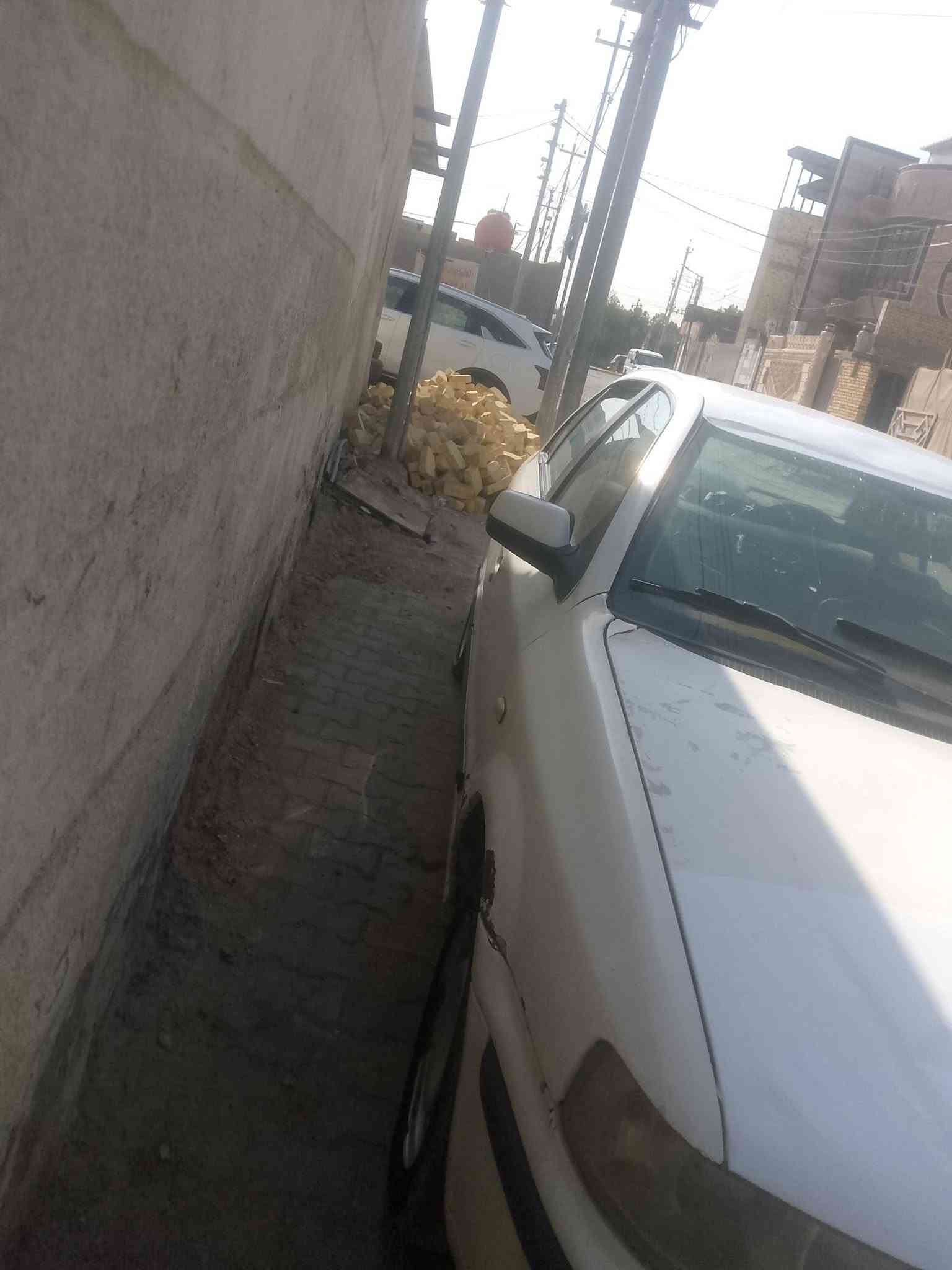 سمند م 10رقم نجف راعيهه بلبصره السياره بلبصره مكينه تعبانه ولباقي جاهزه للبيع او مراوس بصفره نضيفه لسعر 18بيهه مجال بصيط ***********

