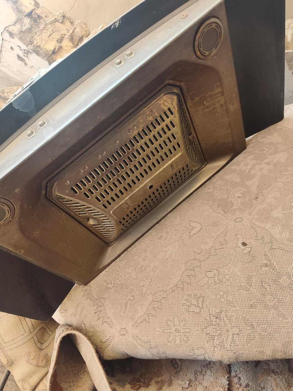 ساحبه (مرشحه) مستعمله قليل شرط الشغل السعرب60وبيهامجال قليل مكاني بغداد الجديده او اتصال ***********
