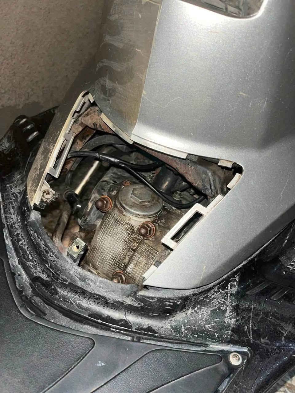 السلام عليكم دراجه بريز للبيع الدراجه خير من الله كلشي بيها شغال وعلى البلاد مكينه ناعمه تخبل كهربائيات كلشي شغال تاخذها ما تصرف عليها ربع نكره سلف اوراقها موجوده شوف الصور ولمقطع العنوان بغداد الرقم *********** رايدها ب525 بيها مجال بسيط
