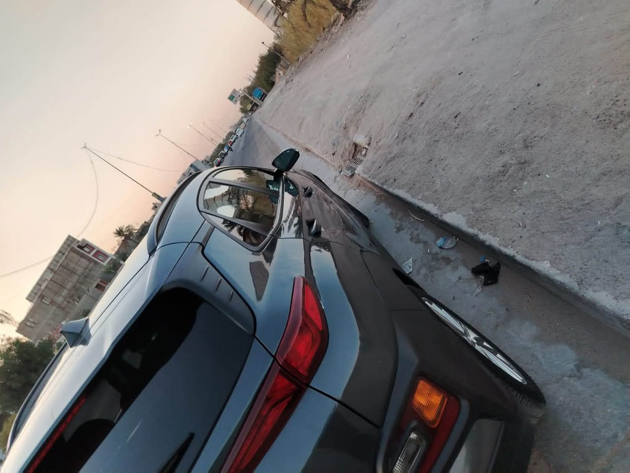 للبيع كونا موديل ٢١ تفاصيل السياره كلها موجود بصور 
السعر 100$ وبيها مجال بسيط تحويل مباشر مكاني الدورة 
هاتف ***********
