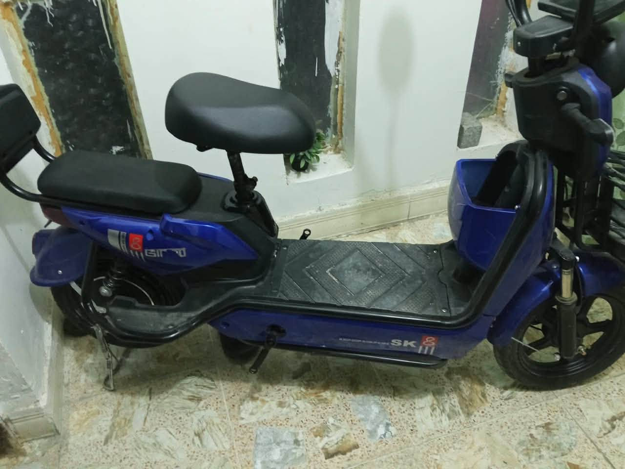 سلام عليكم دراجه شحن حجم 14
سعر 225 وبيها مجال للطيبين للاستفسار  
اتصال فقط ***********
