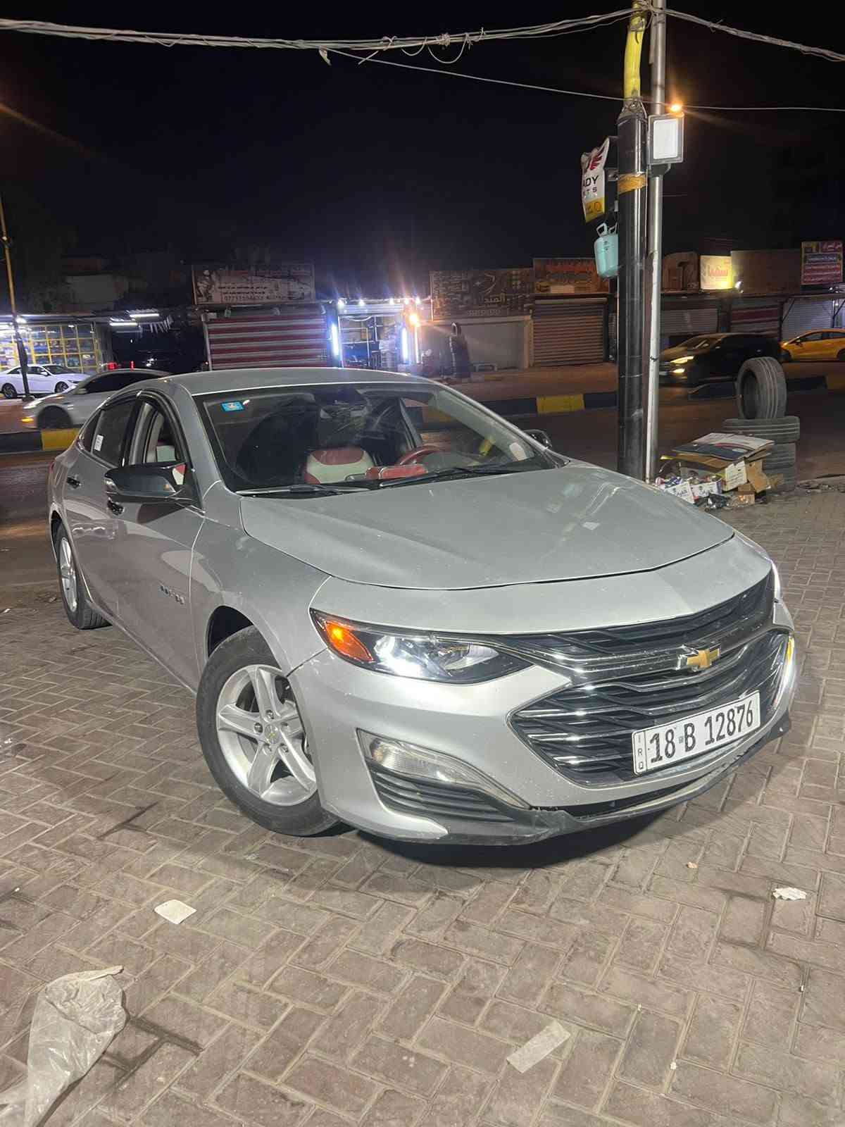 ماليبو موديل 2020 حادثها جاملغ امامي الايسر والباب مال أمريكا و بلعراق جاملغ خلفي كير محرك مكفولات صدر أمامي خلفي جديد تخم تاير السيارة مال جناي السعر 102 وبيها مجال ***********///***********
