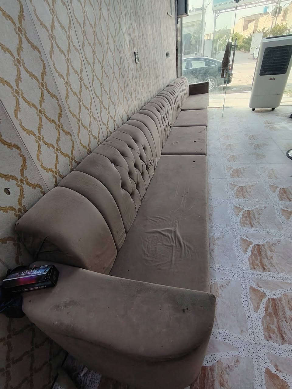 اغراض محل حلاقة للبيع
الغراض نضيفات المكان البراكية شارع المطار 
للأستفسار ***********
