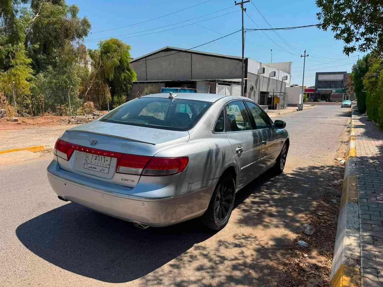 هونداي ازيره
موديل ٢٠١٠
سياره رقم ديالى مشروع وطني سنويه جديده سياره جاهزها مآبي أي نقص حته تبريد شغال 
مكاني كركوك 
للاستفسار اتصال 
***********
