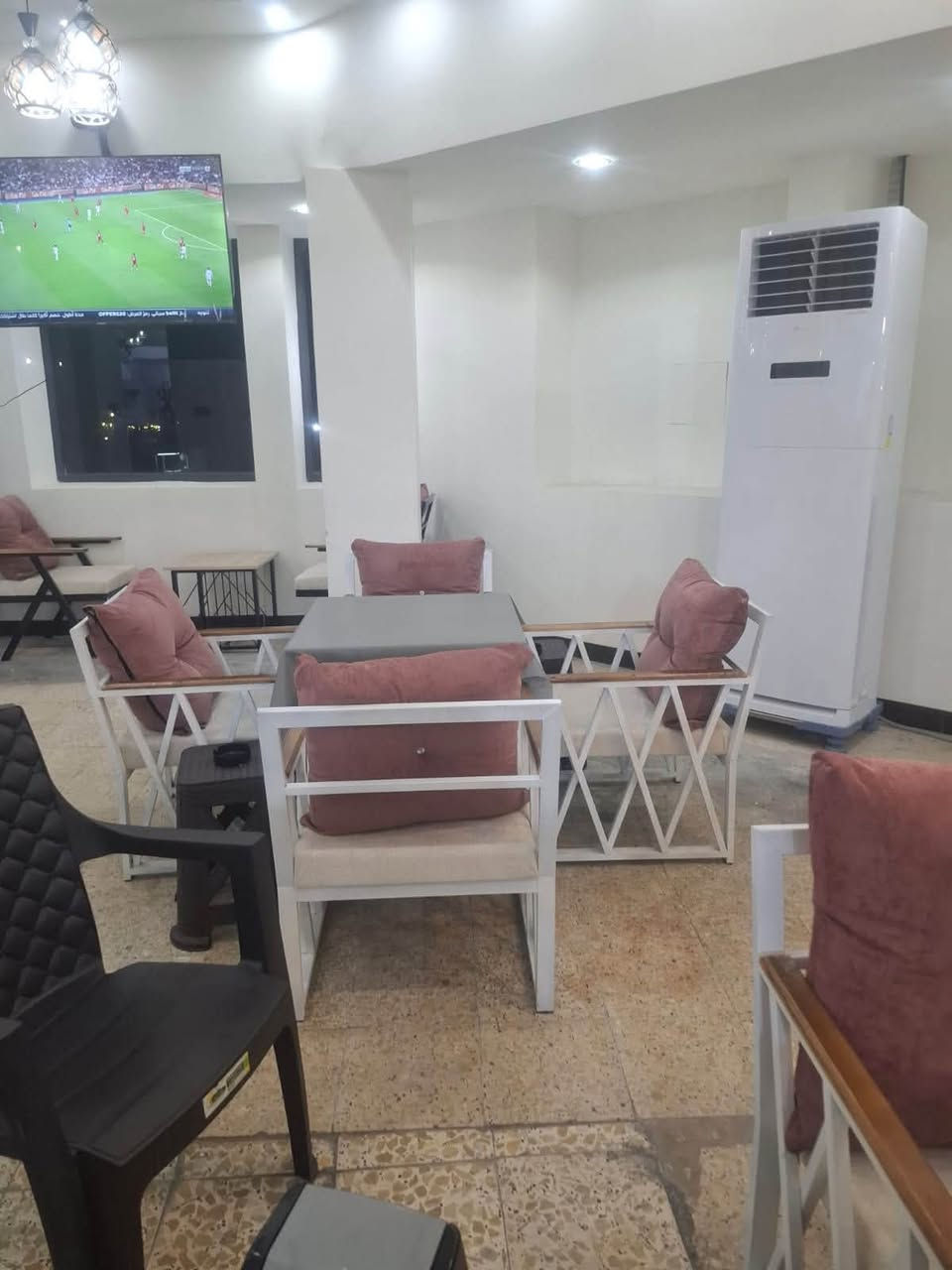 بغداد جميلة • ١٦ كرسي • مستعمل قليل