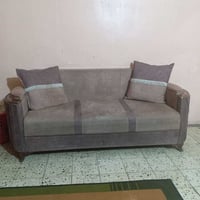 تخم • صوفا