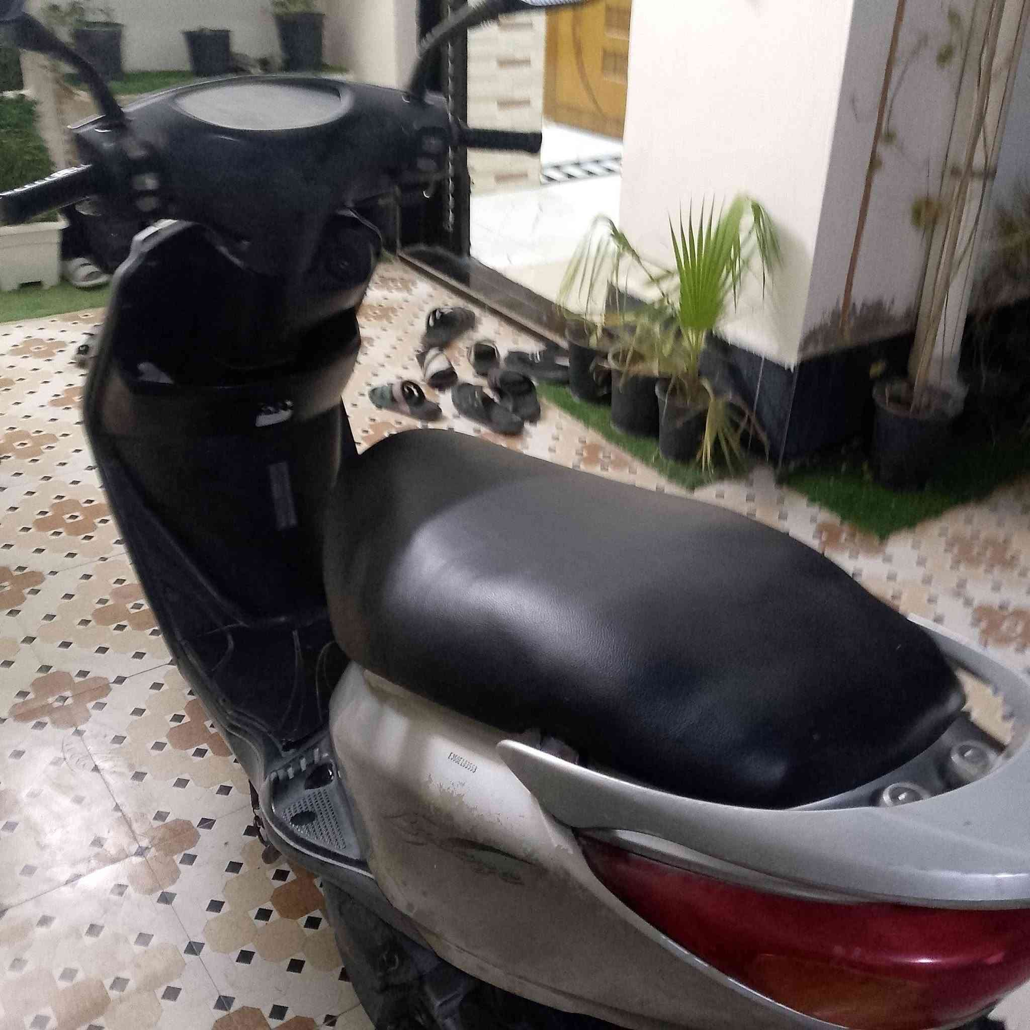 سلام عليكم دراجه البيع نضيفه وما مفتوحه ما بيه نقص برخي شراي يتصل ***********
