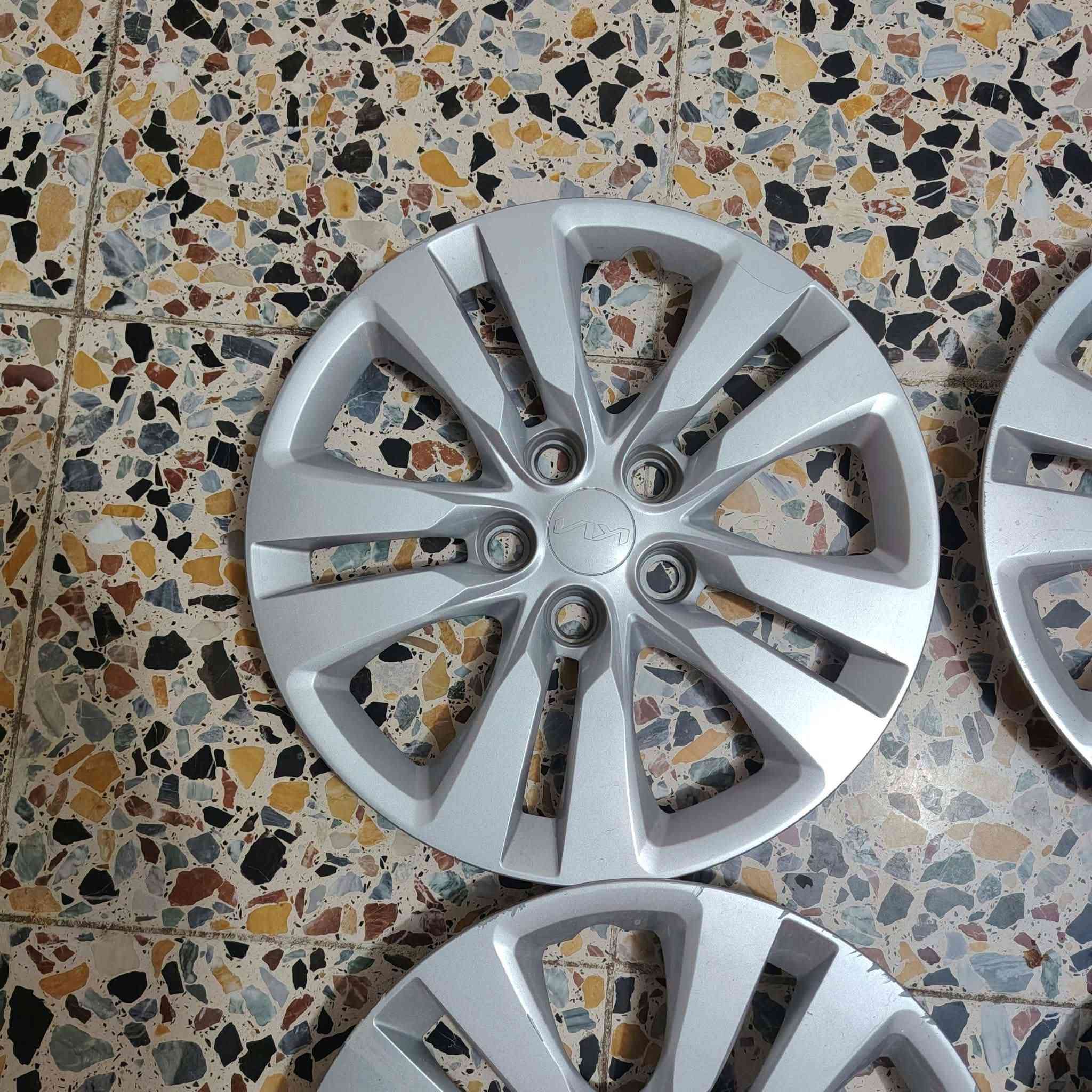 تخم كبات كيا صول حجم 16لوكوا الجديد مكاني بغداد الزعفرانية السعر 60الف وبيهن مجال ***********

