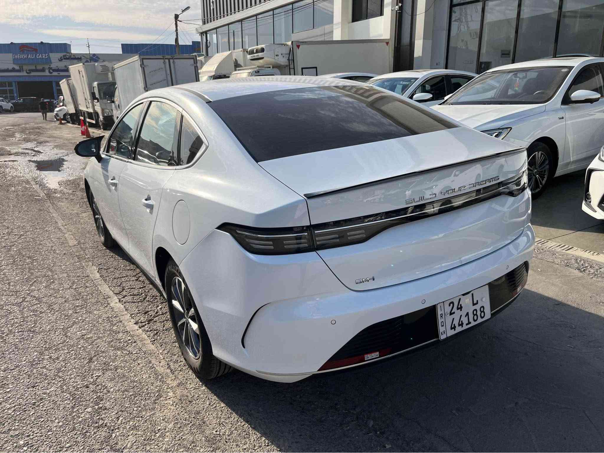 BYD DESTROYER 05 2025  
مواصفات.کارەبایی و بەنزین و هایبريد.
شاشە تێسلا.بصمة شاشةوكاميرا ویل کەپ.
تحديد سورعه.پشت و پێش لید ڤۆلیۆم
 کارت و وایەر شحنی لەگەڵە.
تەنیا کەمیک ساردی لە بۆنیت هەیە.
 سعر 132$💣🔥ورقە  مۆبایل   ***********
مکان. أربيل, العراق
