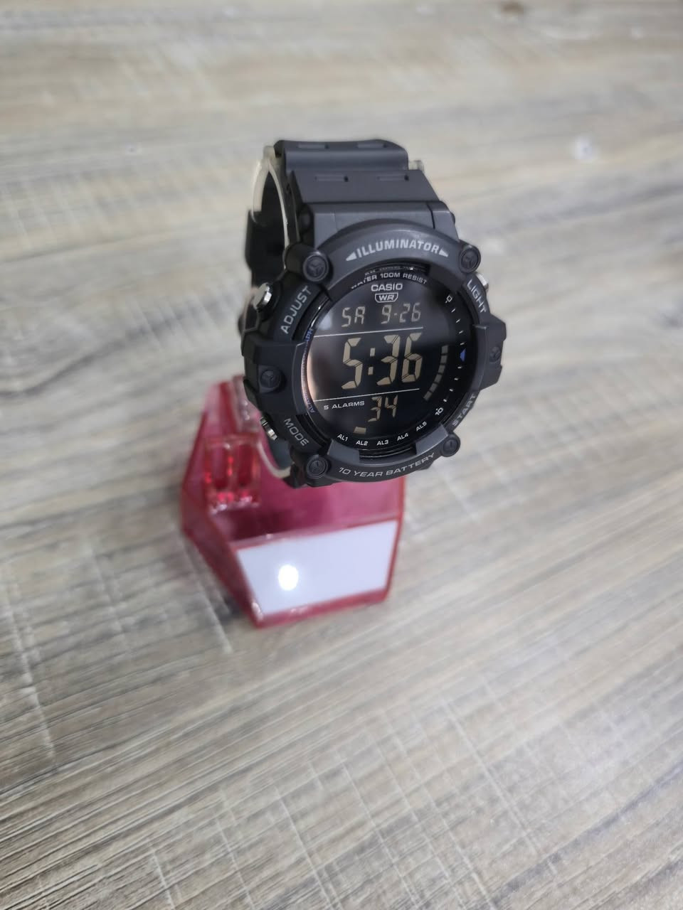 CASIO
نضافه 100/100 لبستها مرتين لون مميز 
يوجد توصيل لجميع المحافظات
