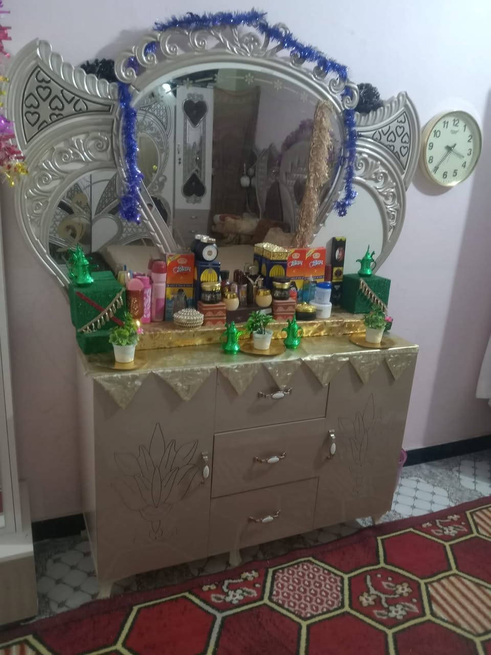غرفه نوم تركيه ام سبع قطع
العنوان سفوان
السعر 650 الف قفل
الرقم :***********
