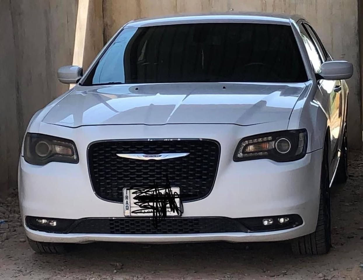 للبيع -كرايسر اوباما مواصفاتAWD 300S   سلندر 6
كرايسلر300S دفع رباعي سياره نظيفه جدا شكل رياضي جاهزه أنكر سلف وطلع ربع ماتصرف عليه
موديل 2020 داخل جلد سياره ضرره من امريكا جاملقين معدلات ومصبوغات خلفيات وباب مبدل كما في الصوره.  رقم بغداد الدولي تحويل مباشر مكانه كربلاء الشراي اتصال  ***********
