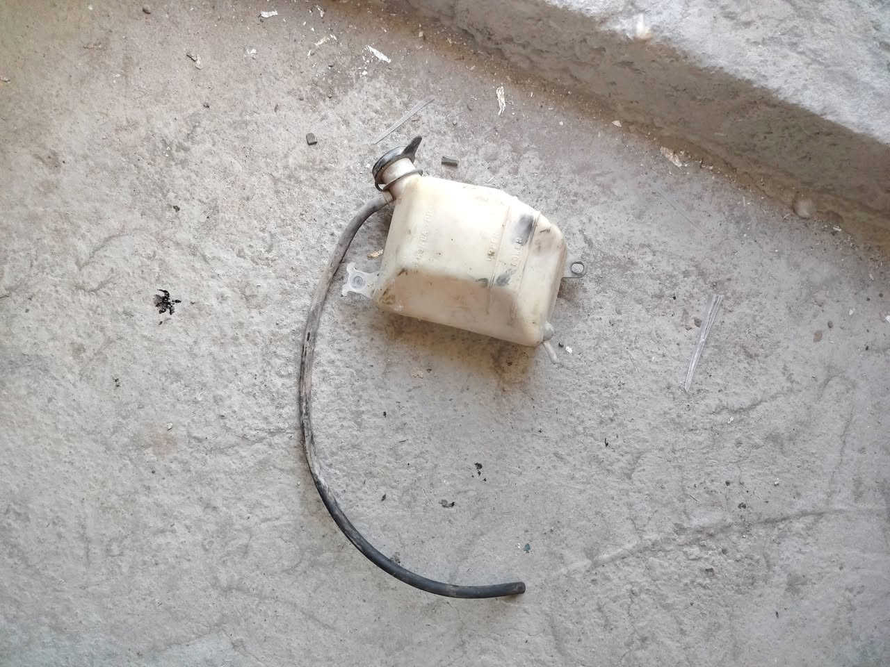 السلام عليكم غراض بطح CBr954 rr للبيع عل شغل كور كامل ما بي أي خل مكاني بغداد ***********
