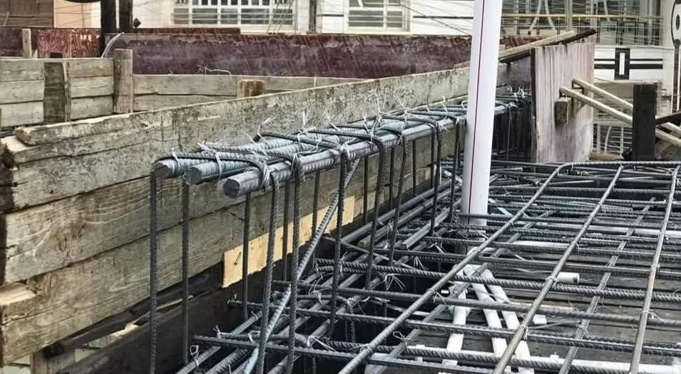 السلام عليكم نشتغل كرسته وعمل نجاره وحداده وصب بناء ***********

