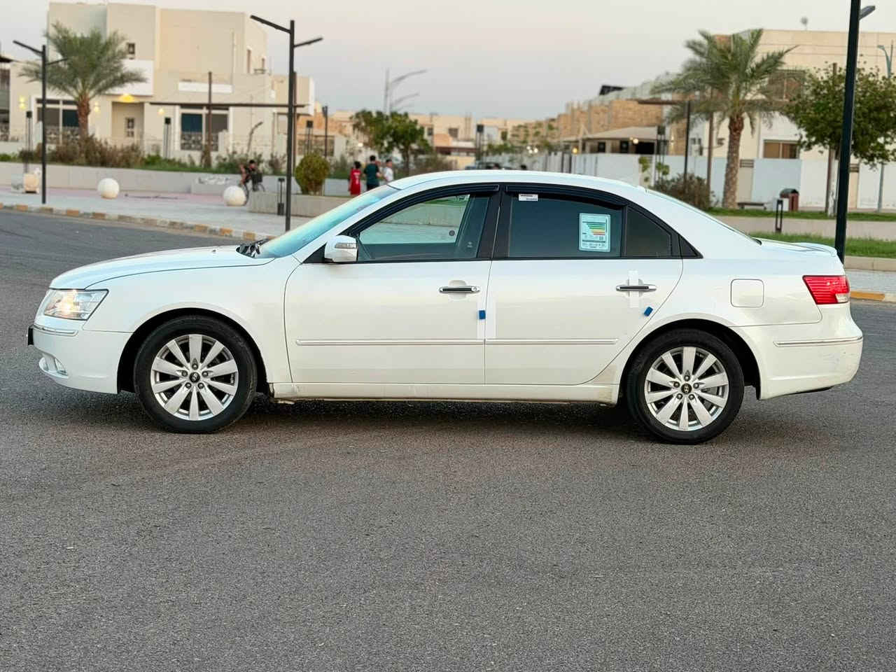 يالله السلام عليكم ....
للبيع بسعر مناسب نقد فقط اعتذر ع الاقساط والوعده والمرواس 
بسعر مناسب 89وبيها مجال للشراي هونداي سوناتا
  الموديل 2008شكل ال 10صبغ ثلاث قطع  ونص بدون 
 مكينه 4دوش المرغوب شرط لاصرف لاصوت
 لابخار بدون فتح كير بدون اي عيب مواصفات: 
ارضيه جلد 
تحكم ستيرن 
بلاجكتور بلادي
منضومه زنون 
تحكم مري جانبي 
اي بي اس 
يو اس بي 
اواكس 
4دسك 
شاشه ايباد 
كامره خلفيه 
كير /محرك/صدر/تخم تاير/تخم ويل/تبريد/تدفئه/كهربائيات/باتري/دوشمه/منضومه زنون كله جديد وبالشر
رقم صلاح الدين انكليزي الجديد سنويه جديده 2030 شرط التحويل والغرامات عنوان السياره صلاح الدين -تكريت الخاص
مغلق للاستفسار :*********** - ***********
