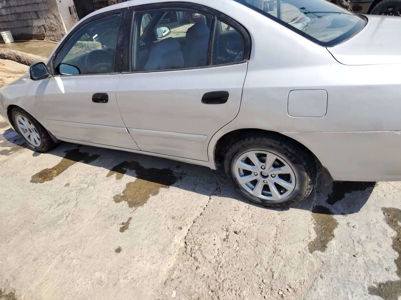 النترا ٢٠٠١. وارد امريكي. مكينه ٢٠٠٠ نفس مال سبكترا . بيه نظامين بانزين و غاز  .كله شغال تبريد ثلج.
مصبوغه صبغ عام للجماليه لاغير 
وصور الجراد الي جانت بي عندي وشرط الفحص.
 تايرات جدد. حداديه ومشط جدد.
 سنويه بأسمي وللاستخدام الشخصي .مامتعوبه علايدي
تحويل ثاني يوم . المكان كربلاء .منطقه الزبيليه الرابط  
السعر ٤٥ . 
للتواصل رقم وبي واتساب ***********
