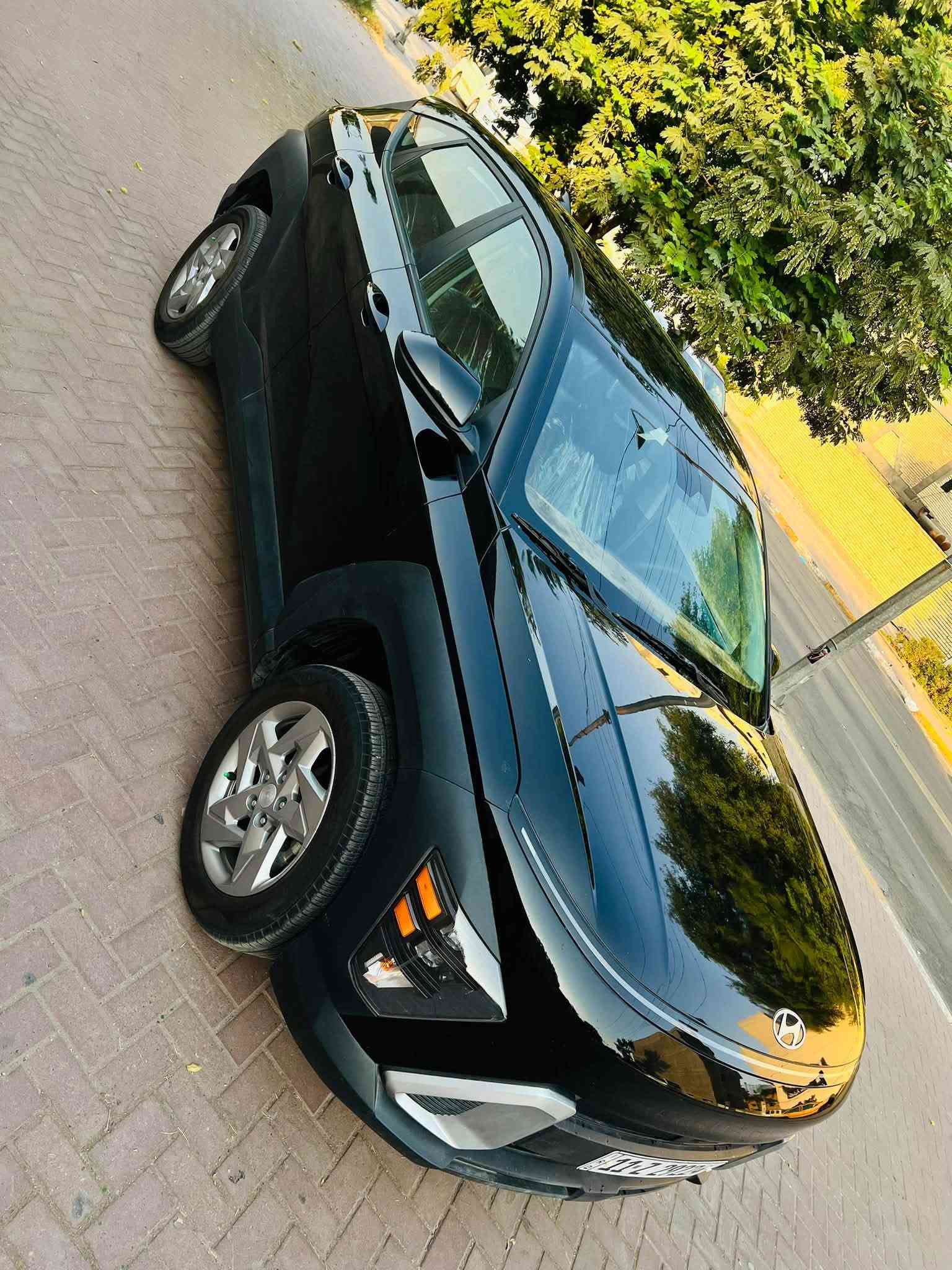 ياالله
سلام عليكم
هونداي كونا موديل 2024
سياره فول موصفات ماعده البانوراما
حادث سيارة حافه البنيد وباب خلفي كلير
بصمه 
رادار جانبي 
كش كهرباء 
تدفئه كراسي 
شاشه كار بلي 
بجم لد 
سياقه ذاتيه 
مانع تصادم 💥 
مع موقف 🅿️ سيارة 
مكان السياره بغداد / اعضميه
رقم / ***********
سعر 158
