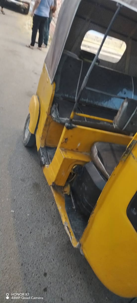 سلام عليكم
تكتك موديل 17 يرادلها ترتيب بسيط اوراق اصليه مكفوله لترقيم 
3300وبيها مجال
مكاني ابو دشير
*********** واتس اب او مازنجر

نص مكتوب في الصور:
- HONOR X7
- 48MP Quad Camera