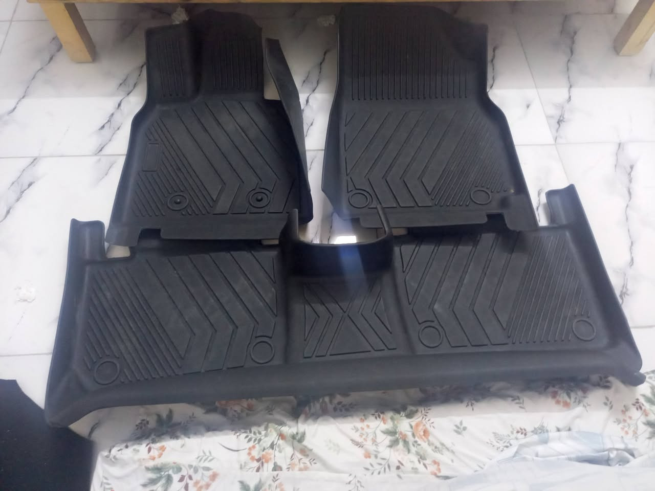 سلام عليكم حوضيات مال BYD للبيع سعر الحوضيات 40 وبيهن مجال وعندي شاحنه مال BYD بيه محوله يعني كبل جيب وشكل لا تخاف عليه همين للبيع اي استفسار خاص او على الرقم *********** عنواني بغداد الغزاليه
