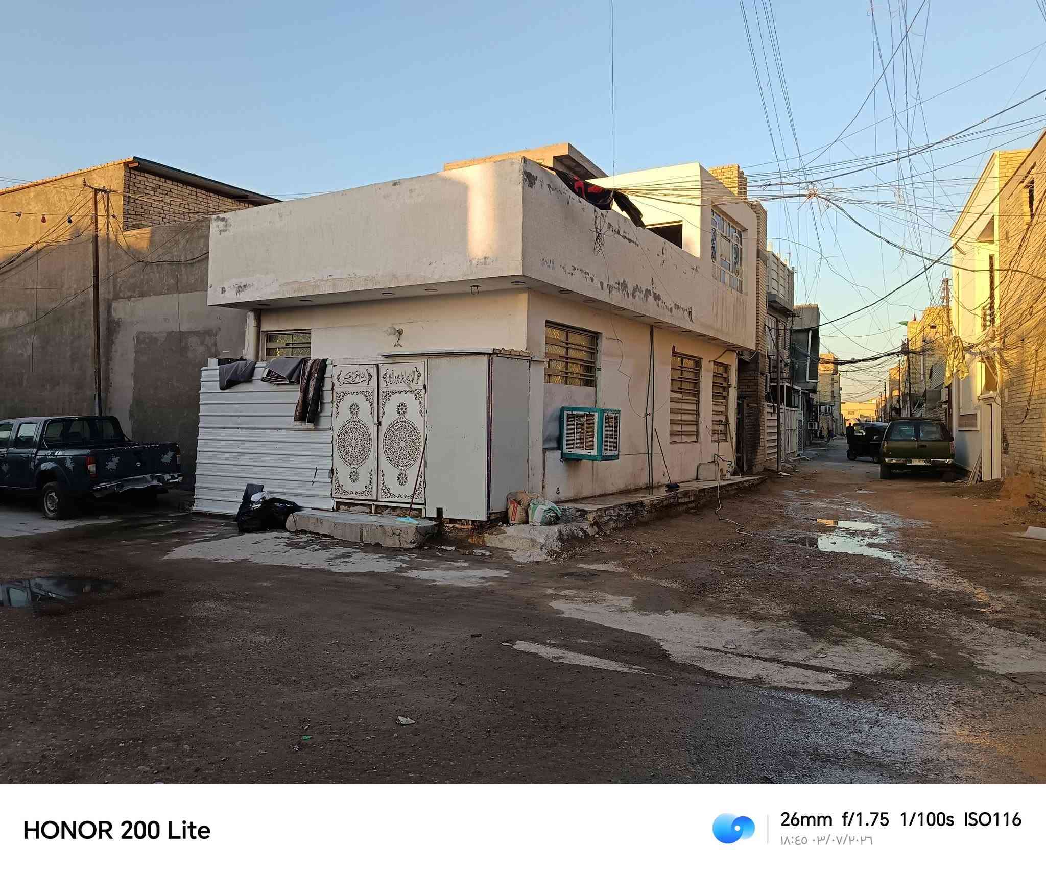 السلام عليكم
بيت للبيع والايجار
مساحه ٦٥ متر ركن
الطابق الارضي معزول عن الطابق الثاني بباب من الصفحه
شارع ١٥ قريب من مجمع الزيتون شارع ٢٠
متكون من غرفه نوم واستقبال وصاله مطبخ و٢ مجاميع صحيه
موجر حاليا يفرغ بعد يومين
***********
***********

نص مكتوب في الصور:
- HONOR 200 Lite 24mm f/1.75 1/17s ISO3692 ۰۰:۲۰ ۰۱/۱۰/۲۰۲۶
- HONOR 200 Lite 26mm f/1.75 1/100s ISO116 18:45 03/07/2026
- HONOR 200 Lite 26mm f/1.75 1/100s ISO143 18:43 03/07/2026
- HONOR 200 Lite 17mm f/2.2 1/50s ISO601 ٢٠:٥٦ ٢٠/٠٧/٢٠٢٤