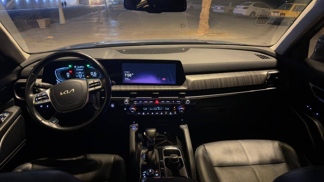 للبيع كيا تيلورايد موديل 2025 وارد امريكي بأسمي رقم بغداد نظيفه جدا مال جناي الحادث صندوق وجاملوخ ايسر الخلفي بدون ايرباك علفحص ويوجد بعض الخدوش البسيطه
📋 المواصفات:

* ✅ موديل: 2025
* ✅ رقم: بغداد
* ✅ اللون: ازرق چويتي
* ✅ الممشى: 6000 كم
* ✅ محرك 3.8 لتر V6 بقوة 291 حصان
* ✅ ناقل حركة أوتوماتيك 8 سرعات
* ✅ تشغيل عن بُعد (Remote Start)
* ✅ دخول ذكي (Smart Key)
* ✅ تشغيل بالبصمة (Push Start)
* ✅ فتحة سقف
* ✅ مقاعد جلد لون اسود
* ✅ تدفئة و تبريد للمقاعد الأمامية
* ✅ مقاعد الاماميه كهربائي
* ✅ شاشة معلومات وترفيه
* ✅ كاميرا خلفية
* ✅ حساسات أمامية وخلفية
* ✅ مثبت سرعة
* ✅ نظام المحافظة على المسار (Lane Keep Assist)
* ✅ تحذير النقطة العمياء (Blind Spot Monitor)
* ✅ تكييف أمامي وخلفي قطعتين فول بارد

💰 السعر: 345 ورقه وبيها توجيبه

📞 للاستفسار: ***********

سيارة نظيفة جداً، استخدام شخصي، جاهزة للفحص بأي مكان،
للبيع كيا تيلورايد موديل 2025 وارد امريكي بأسمي رقم بغداد نظيفه جدا مال جناي الحادث صندوق وجاملوخ ايسر الخلفي بدون ايرباك علفحص ويوجد بعض الخدوش البسيطه

