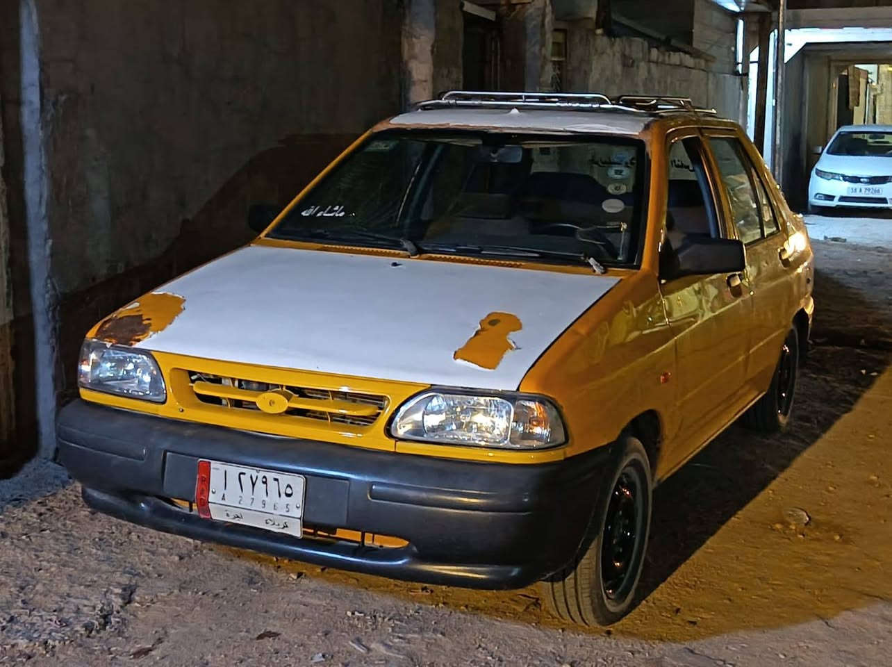سايبه مديل 18 للبيع
رقم راعيها راح مني 

مكينه جديده تجفيت جديد 

كير جديد 

حداديه جديده 

السياره نضيفه عله ايدي لا اشتغل بيها ولا شي 

السياره متجايه  متجايه 

رقم راعيها راح مني ابيعك بدون راعي 

المكان نجف 

السعر 18 وبيها مجال

***********
