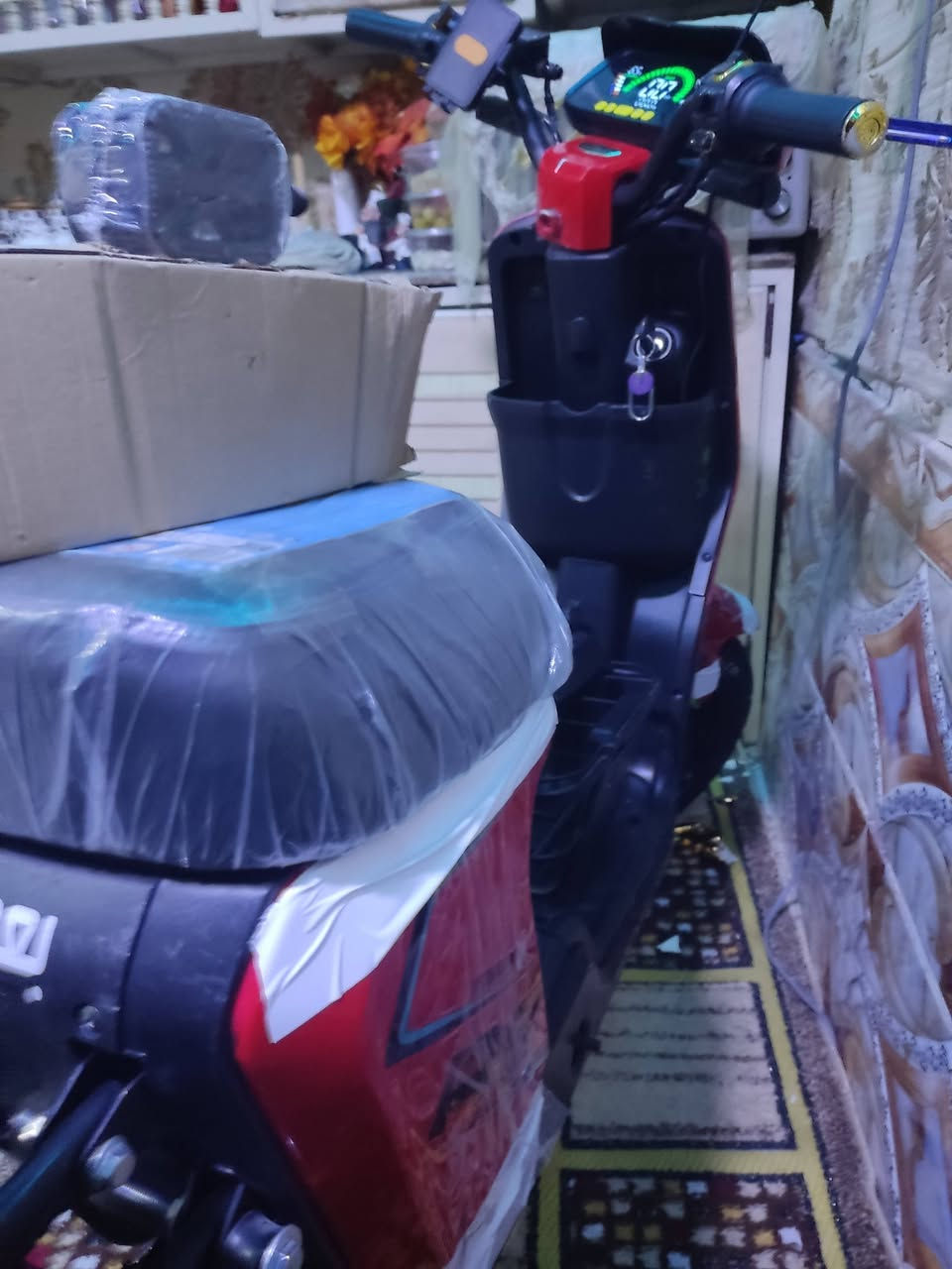 سلا عليكم دراجه لبيع لون حمر لبطاريات 32دراجه وياهه وصل مال وكيل ول سعر475وبيه شي بصيط لتواصل خاص***********مكان بصره
