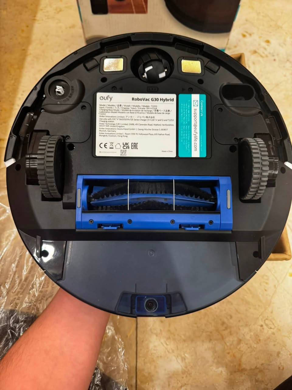 اول تم 95 الف مكنسه روبوت ماركه Eufy انكر G30 hybrid كنس ومسح للحجز واتساب ***********☎️✅

