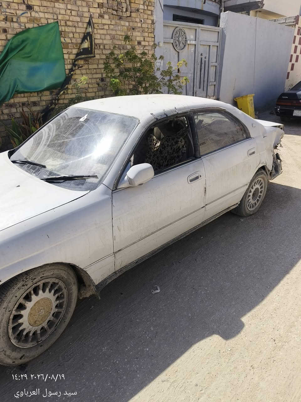 السلام عليكم ورحمة الله وبركاته 

بطه 1993 متصل 
سياره ب أسمي 
وشوفت عينك السياره ب 30 وبيها مجال 
مكانها النجف الاشرف

الاتصال  ***********
