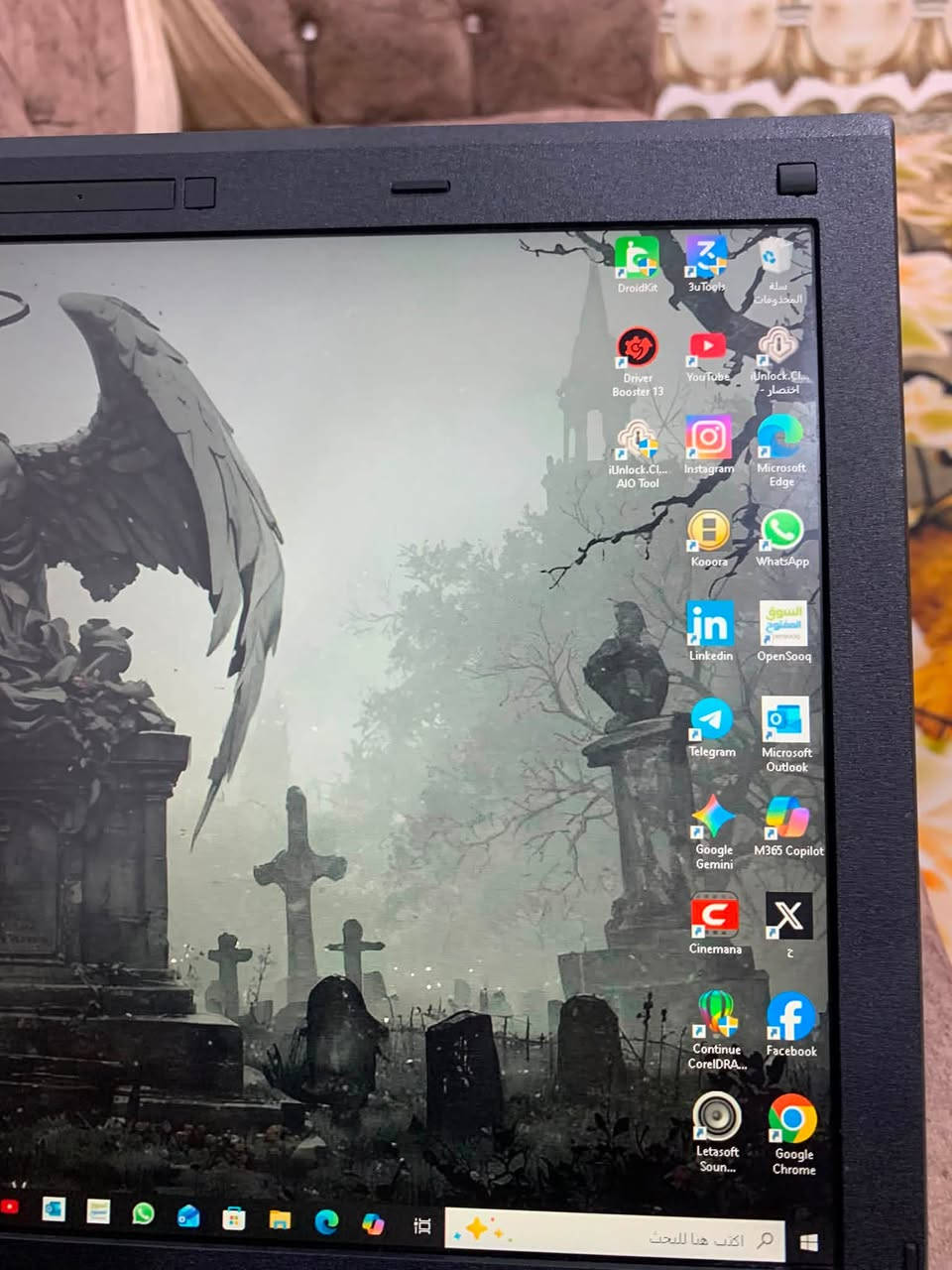 السلام عليكم لابتوب Nec ياباني هارد500GB ويندوز 10 pro نضام 64 منافذ خير من الله بي حجم شاشه 15.6 انج حجم جداً كبير دقة شاشة جداً عالية شحنه يطول فوك ساعه ملحقاته شاحنه وماوس سعر 225 بي مجال بسيط او مراوسة بدراجة عنواني كرمة علي للأستفسار ***********
