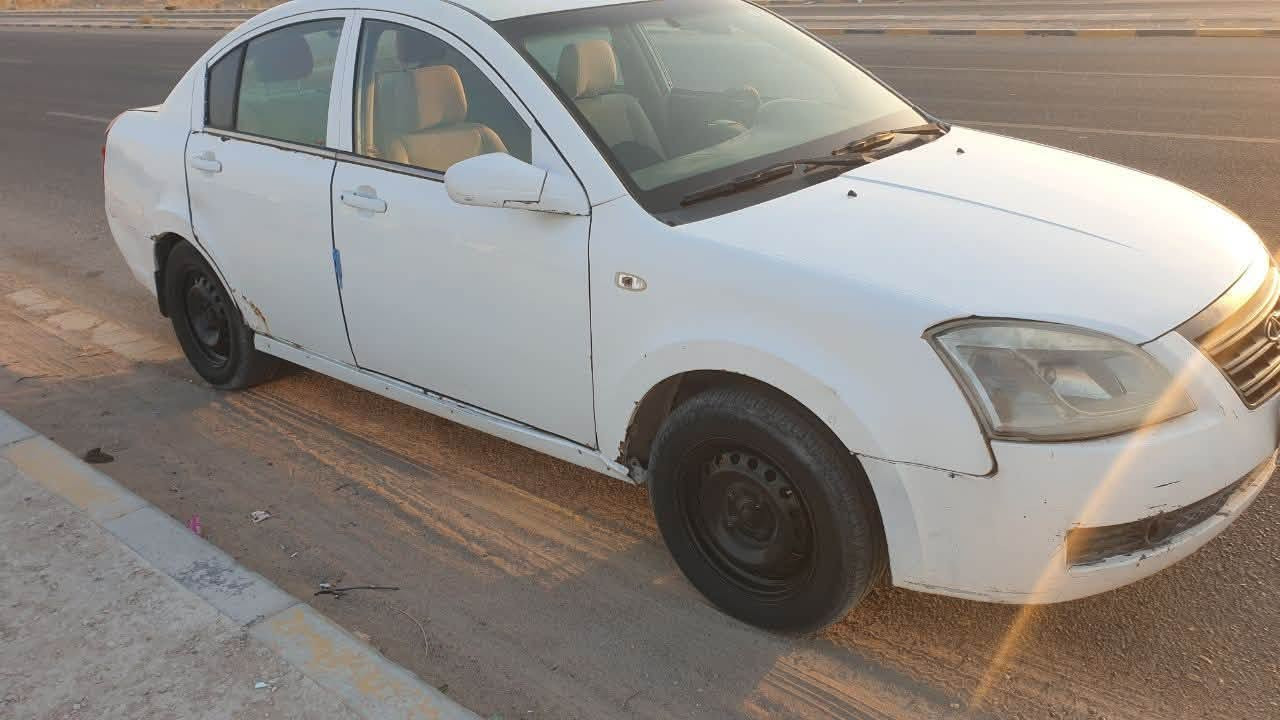 السلام عليكم شيري E5 2013
سياره بيها جاملغ امامي تبديل فقط بدون لغود او شي سياره جاهزه
مكينه١٥٠٠  بلادي
كير عادي بلادي
تخم تاير
 باتري 
ادامه كامله 
سبير وجك كامل 
قفل سنتر لوك كهربائي مع الجنطه مع تصعيد الجام 
منضومه زنون شرط٣٠٠ متر نهار
شاشه ودمام كامل
صبغ مابيها سياره جاهزه رقم دولي سنويه ٢٧وباسمي مداور باي يوم يعجبك مكانها نجف رقم 
***********
سعرها٣٤ وبيها مجال 
نقصها تبريد فقط كمبريسر منضومه كامله مبدلها
