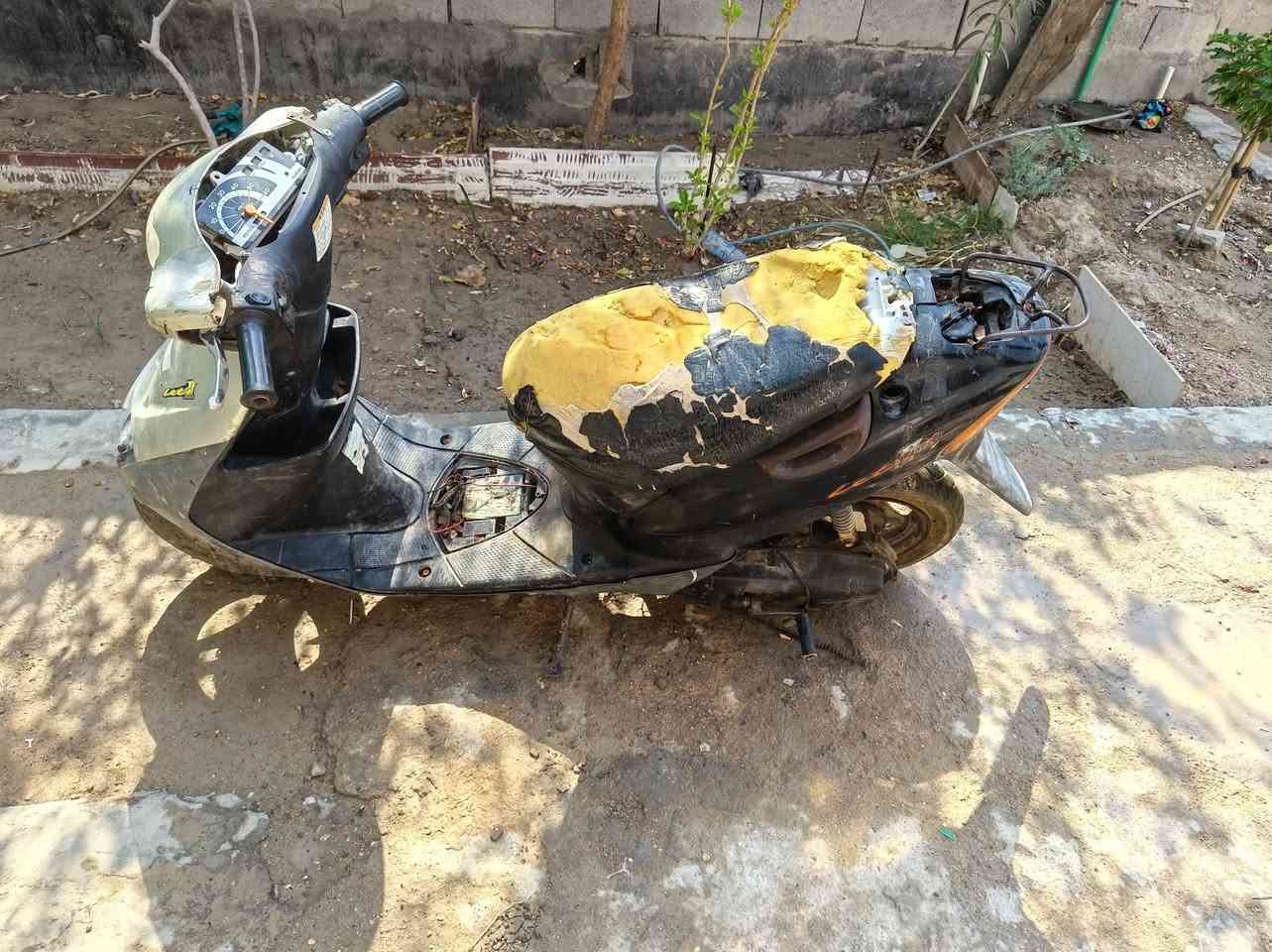 سلام عليكم  دراجات ثنينهن ب 250 اول وحده وكفت ما ادري شبيه و ثانيه شغاله كامله تواصل ***********
