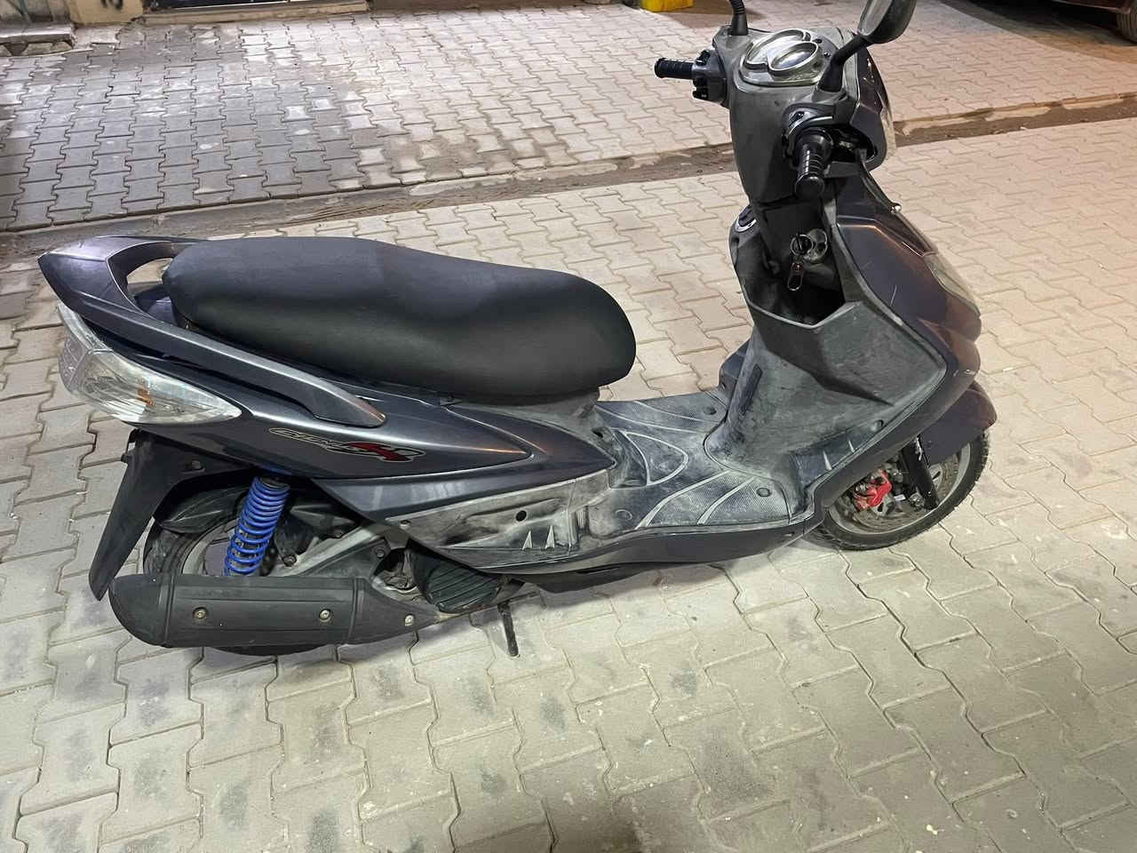 سلام عليكم سكنس فحل نزول مال رمبة مكفولة مابيها اي نقص دراجة جديدة للبيع السعر 1.200وبيها مجال مكاني بغداد ***********
