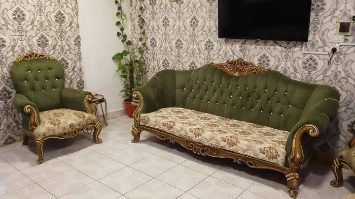 سلام عليكم تخم للبيع 10 مقاعد مكاني بغداد مدينه الصدر ***********
