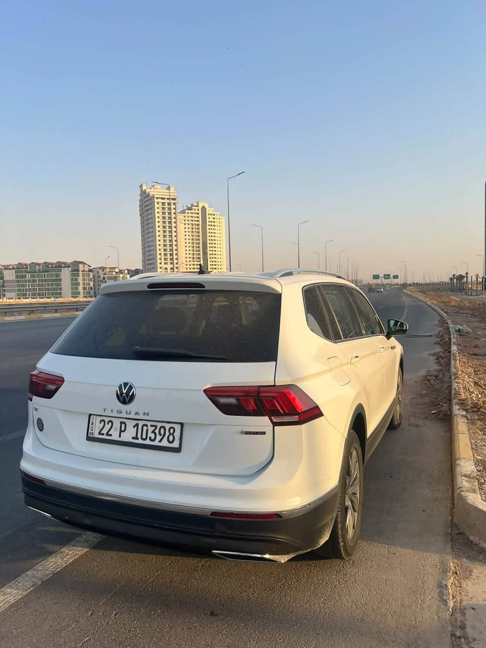 سلام عليكم
Tiguan 2022 se r line 

للبيع 

الحادث موضح بالصور 

190 و بيها شوية مجال 

*********** العنوان / اربيل 

ماشية ١٠٠ الف كيلو

نص مكتوب في الصور:
- 10:29 LTE en.bidfax.info 000-38977697-03/19/2024 - IAA Inc.