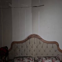 غراض منزلية • مستعمله • ميز تواليت