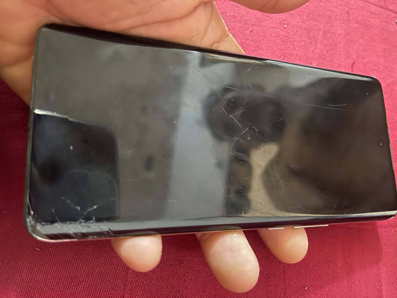 هونر X9b بيه فطر بالكلاس مامئثر نهائيا ذاكره 256 عشوائية 24 السعر 175 مكاني بغداد البياع ***********
