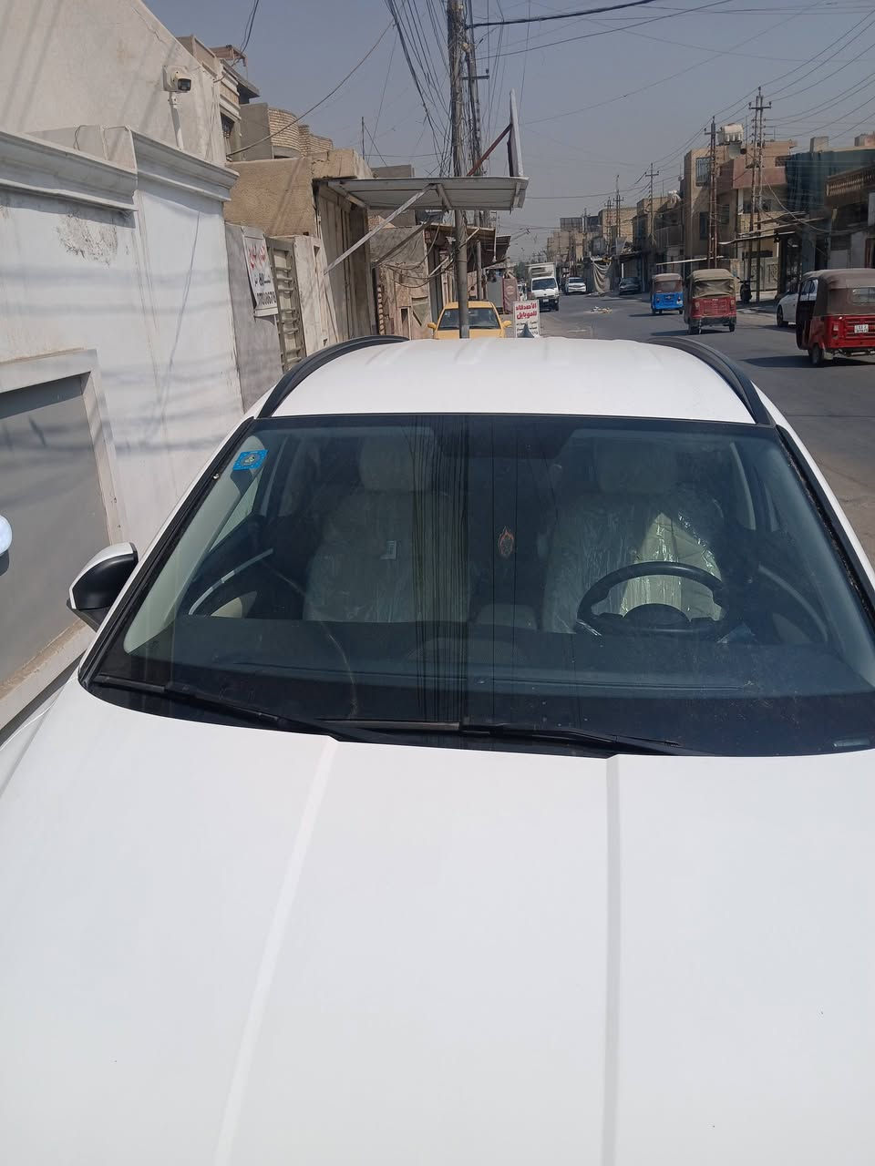 السلام عليكم من رخصة مدير الكروب للبيع فقط سياره توسان موديل ٢٠٢٤ خليجي الشركه الاولى موتورز هزه ورقم جديد بغداد ماشيه ٣٨ الف كم قماره حديد كراسي ٢ كهرباء محرك ٢٠٠٠ دوش تشغيل بصمه تشغيل عن بعد ترحيب دخول ذكي قطعتين تبريد لايت خمس عدسات كشافات اشاير بالمري بردات خلفيه اسبير منازل كشنات مخمل السعر ٢٠٠ ورقه وبيها مجال للاستفسار *********** يوجد واتساب
