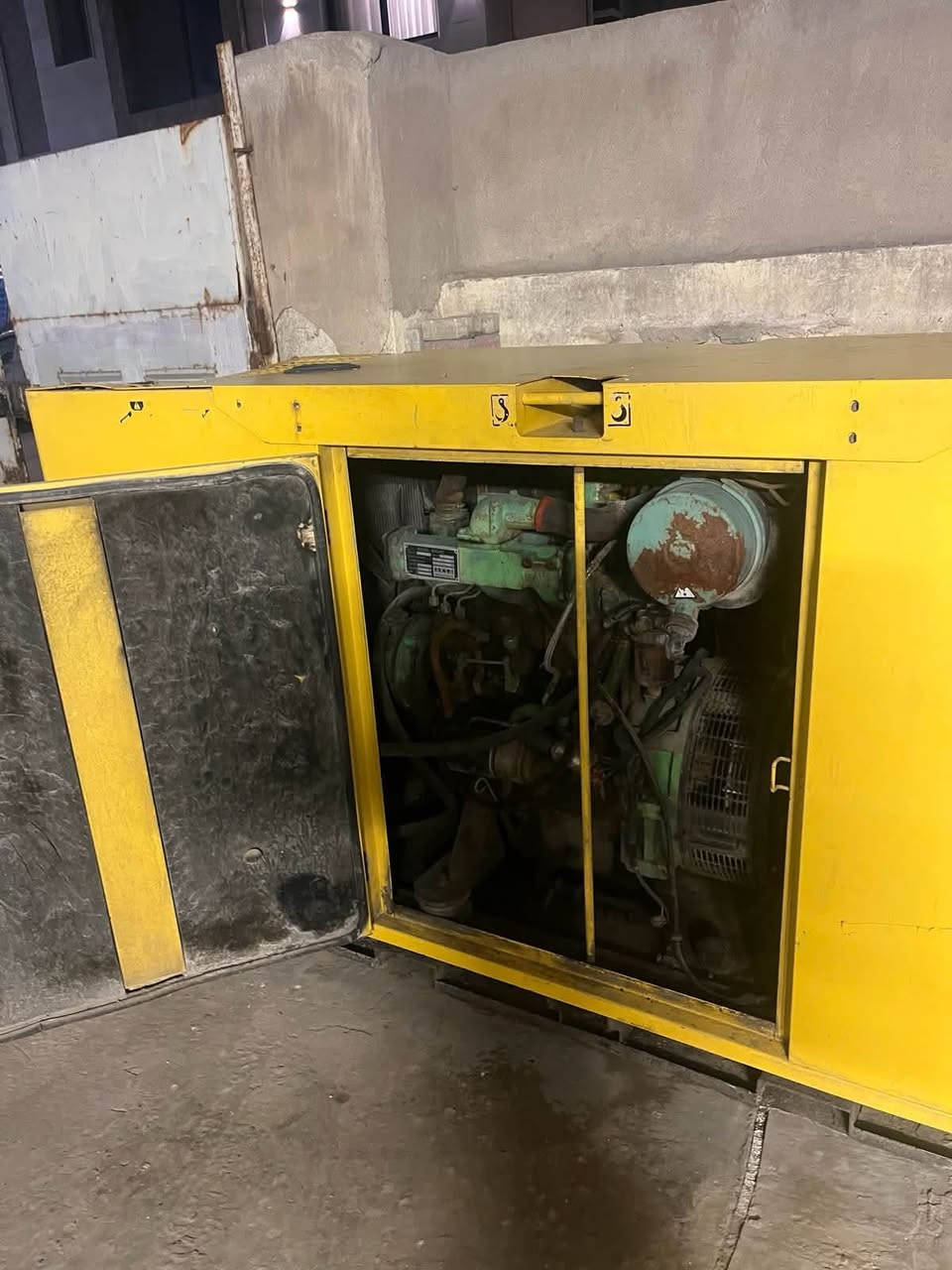 حجم  40.  KV
السعر 
3100000
الاتصال ع الرقم ‭***********‬
المكان بغداد / المأمون
