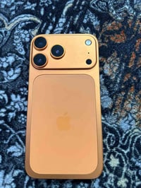 آيفون XR • ١٢٨ جيجا • بطارية ٧٩٪