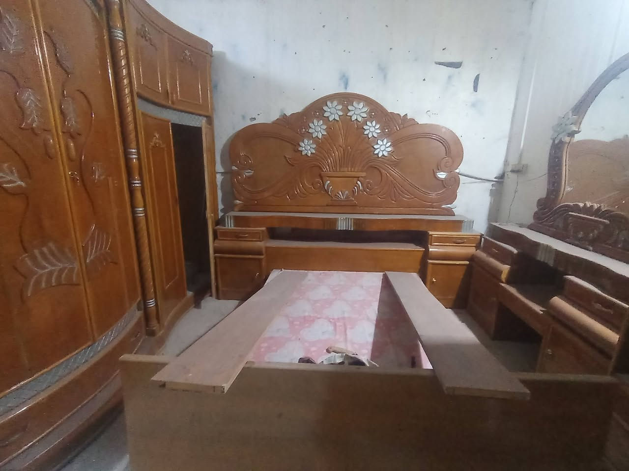 مستخدم نضيفه جداا
مراسله خاص 
واتساب ***********
حله مركز

