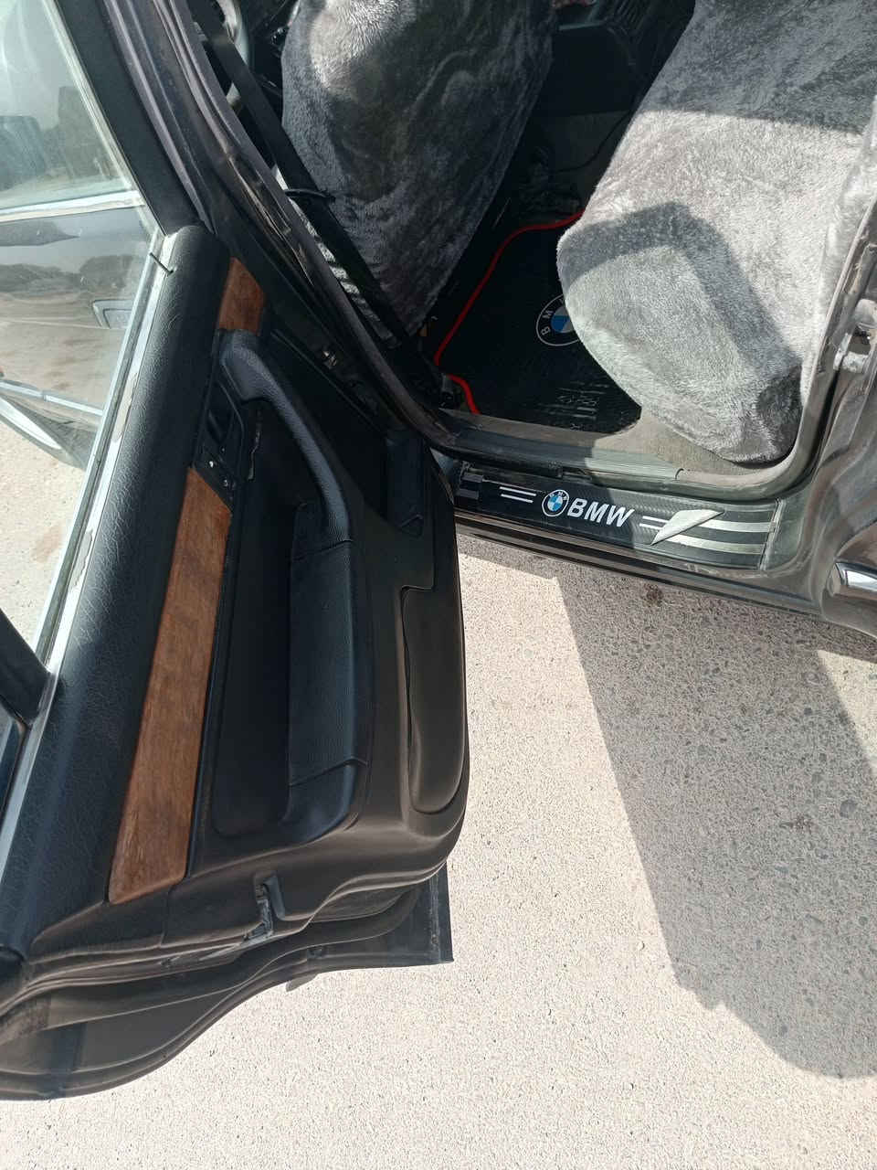 سلام عليكم بي ام محرك كير عادي كهربائيت كله شغل سيار جهز تخم تأير بدون ضرر ٧٣٥سيارة جهز السعر 35بيه مجال مروس الاستفسار ***********

