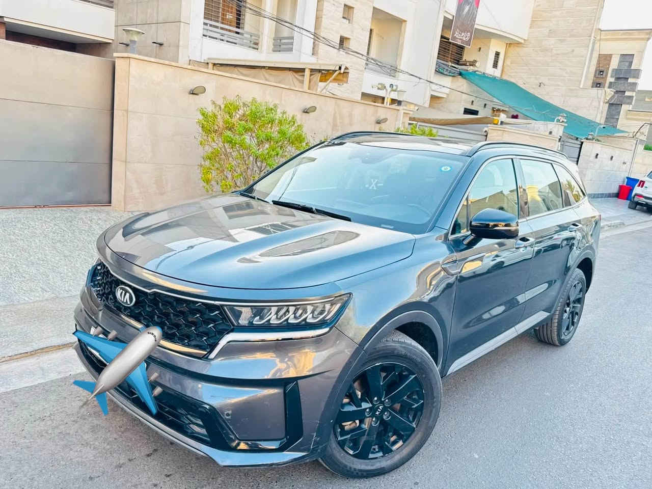 السلام عليكم ♥️
سورنتو 2021   وارد امريكي 

السعر 177. الرقم / ***********

السيارة فئة XLine فول الفوول محرك 2500

الضرر بنيد فقط وباقي سياره كفاااله 

مواصفات   
1/بنوراما 
2/كراسي جلد + كهرباء 
3/صندوق كهرباء 
4/شاشة كبيرة 
5/رادارات امامي جانبي 
6/دفع رباعي 
7/مري كهرباء 
8/ويل 20 كروم 
7 راكب 3 قطع تبريد
9/كراسي خلفية vip 
10/ماوس تحكم قيادة
11/شاحن وايرليس

السعر 177وبيها مجال  بسيط 
السيارة بأسمي شخصياً تحويل ثاني يوم 
***********
