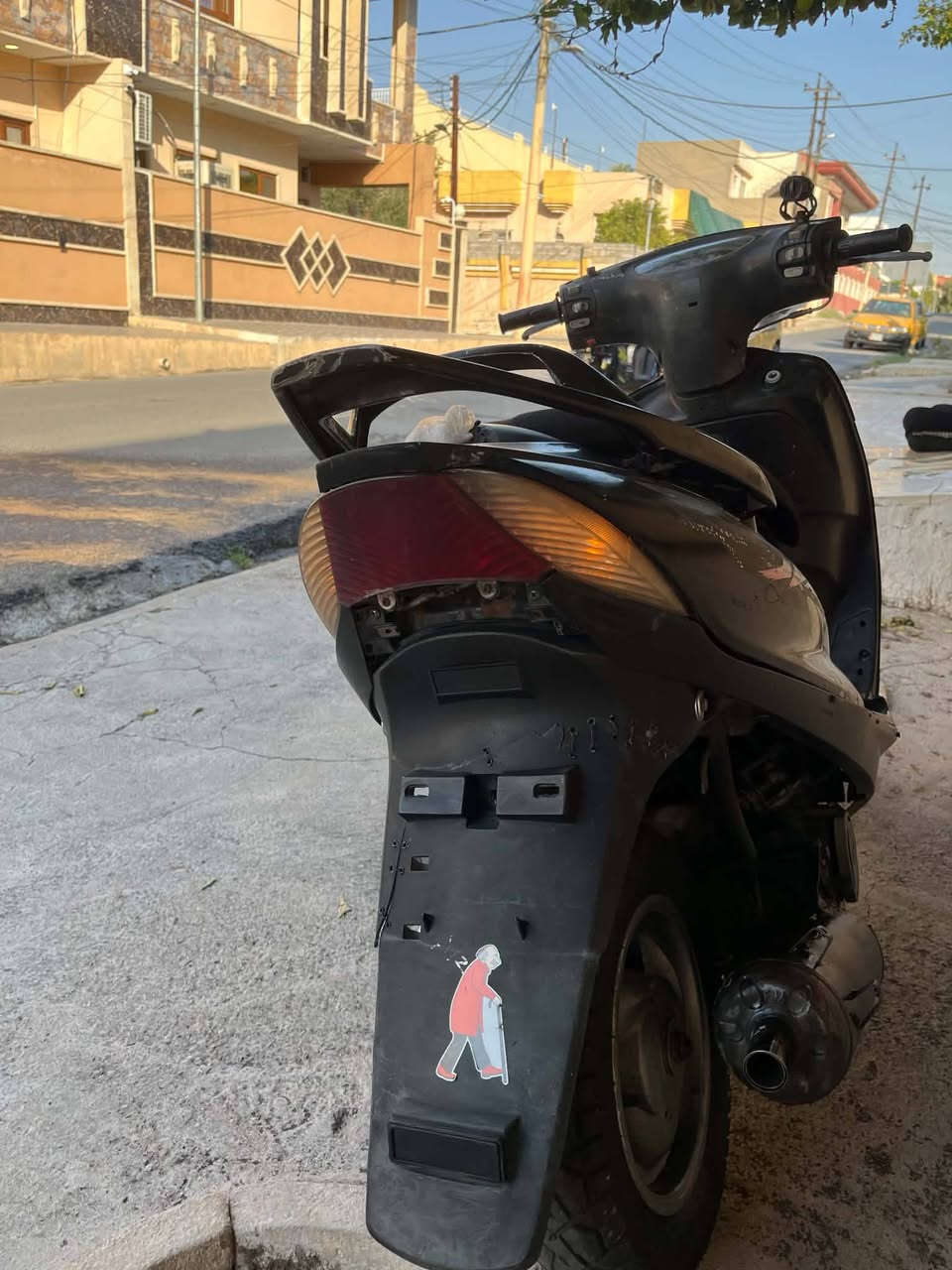 للبيع ماطور ماكس ثعلب سرعته 140مكينة قبل يومين عمرتها الماطور فول نضافة الشاصي شرط شلعة ومعدل نار الكزوز رياضي fm  سلف شغال كلشي شغال كهربائيات شغالة  الماطور ما ناقصه شي سعر 340 وبي مجال مكاني موصل حي الصديق ***********
