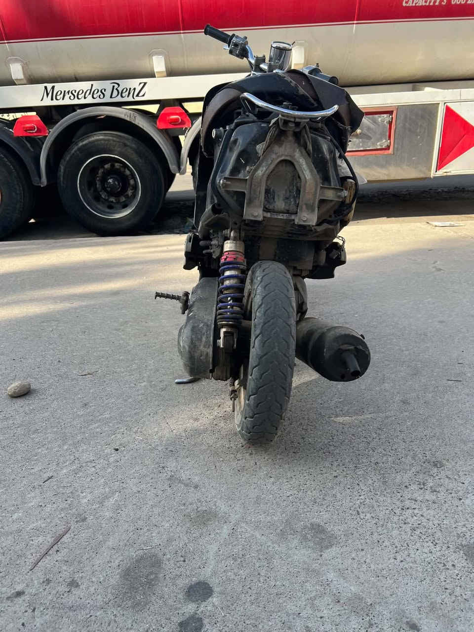 السلام عليكم ورحمة الله وبركاته 👋👋
💎شباب الماطور معروض للبيع 🏍️🏍️🏍️
💎نوع الدراجة ياماها عبدالحليم
الدراجة شلعة ومعدل اتخبل 60 شرط
💎  
💎ماتصرف عليه ربع غي رال ((دهن))وال ((بانزين))
💎سعر ١٧٥. وبي مجال             ورقم الهاتف ***********
